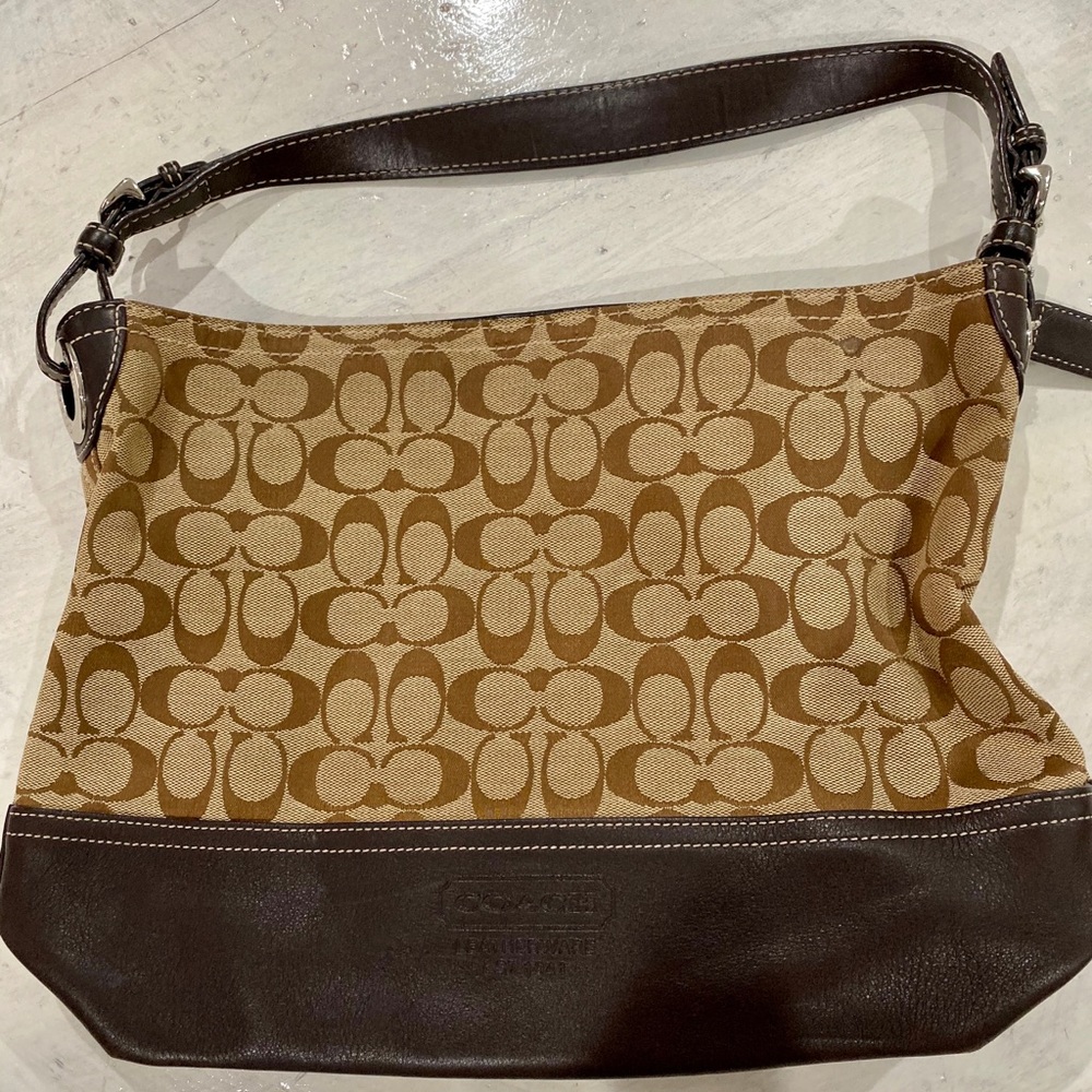 Choach vintage shoulder purse